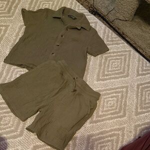 Toddler Boys 3-4 Years- Primark Sage Green Textured Shirt & Shorts Set